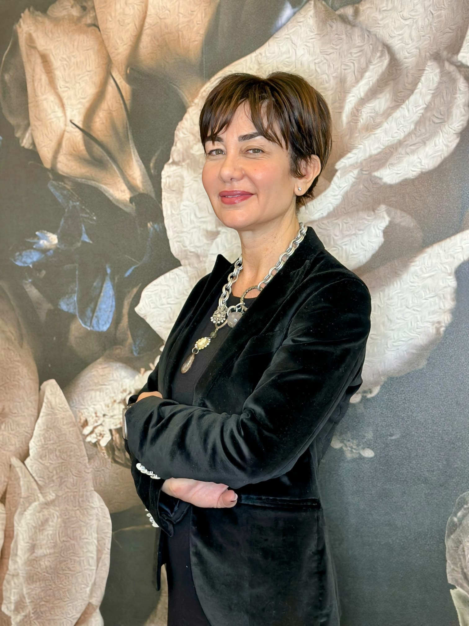 Conduce: Marida Lella