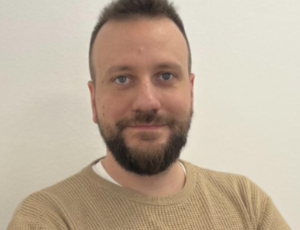 Conduce: Carlo Luigi Lanfranconi